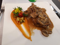 Sauce aux champignons du Restaurant français Hostellerie du Cerf Blanc à Neuhaeusel - n°11
