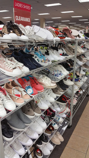 Clothing Store «Burlington Coat Factory», reviews and photos, 74 Broad St, Stamford, CT 06901, USA