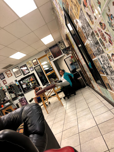 Tattoo Shop «Late Nite Tattoos», reviews and photos, 25602 I-45, Spring, TX 77386, USA