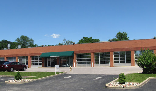 Auto Body Shop «Schaefer AutoBody Centers - Ellisville, MO», reviews and photos, 16109 Manchester Rd, Ellisville, MO 63011, USA