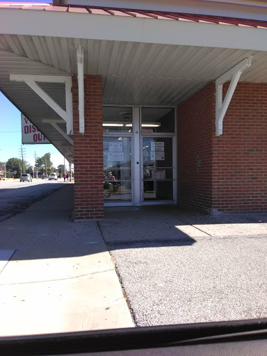 Thrift Store «Village Discount Outlet Store 06», reviews and photos, 2706 165th St, Hammond, IN 46323, USA