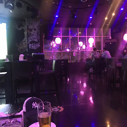 Bazooka Bar Doha - 7GQR+QPV, Al Safliya St, Doha, Qatar