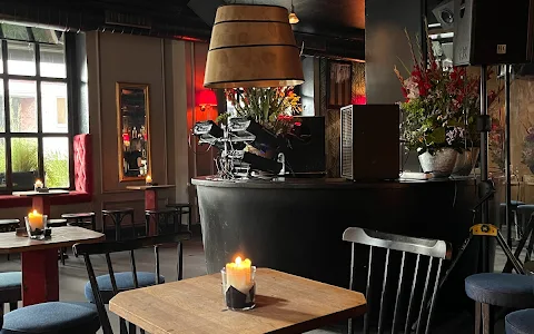 Neue Odessa Bar image