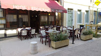 Atmosphère du Restaurant français Hôtel Du Raisin à Givry - n°1