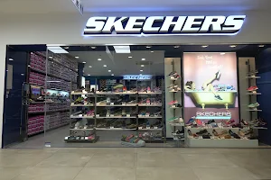 SKECHERS Shoes Outlet - Mega Outlet image