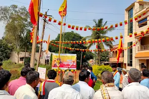 ವೀರರಾಣಿ ಕಿತ್ತೂರು ಚೆನ್ನಮ್ಮ ವೃತ್ತ (ಹೊನ್ನಿಹಾಳ) image