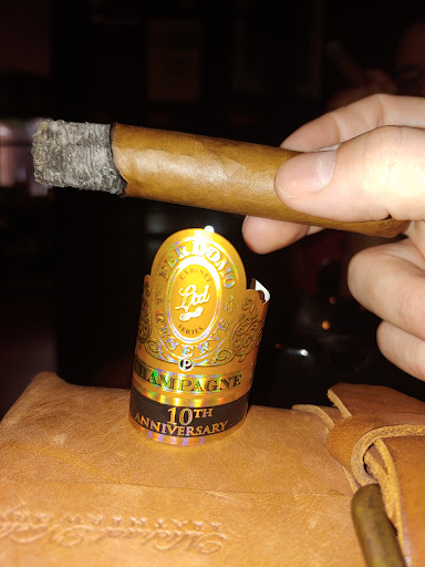 Tobacco Shop «Fume Cigar Shop & Lounge», reviews and photos, 415 Bloomfield Ave # 1, Montclair, NJ 07042, USA