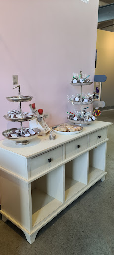 Clothing Store «Rubber City Clothing», reviews and photos, 18 N High St, Akron, OH 44308, USA