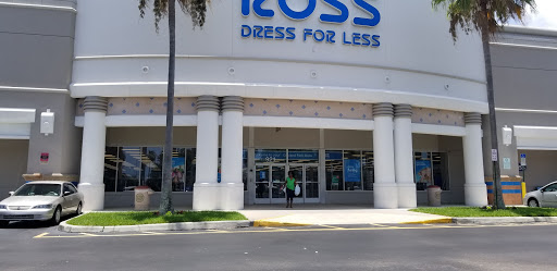 Shopping Mall «Northridge Shopping Center», reviews and photos, 891 E Commercial Blvd, Oakland Park, FL 33334, USA