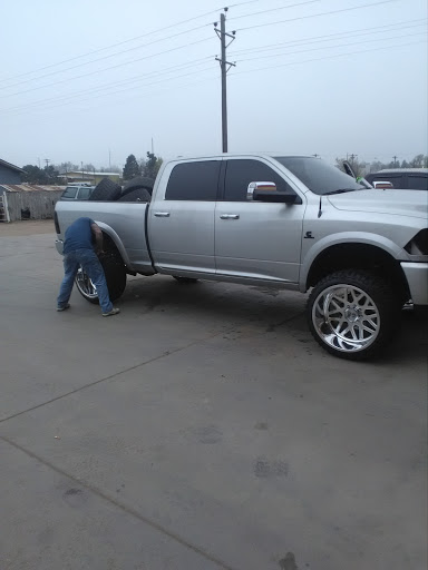 Auto Repair Shop «Discount Tire & Service of Greeley», reviews and photos, 120 18th St, Greeley, CO 80631, USA