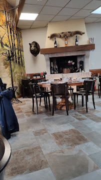 Atmosphère du Restaurant auberge des tilleuls à Poule-les-Écharmeaux - n°6