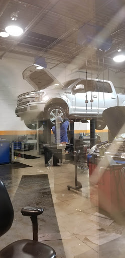 Ford Dealer «Suburban Ford of Sterling Heights», reviews and photos, 40333 Van Dyke, Sterling Heights, MI 48313, USA