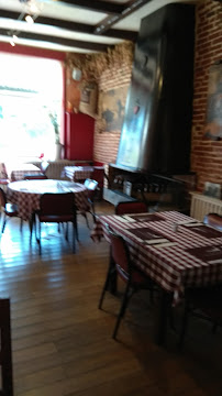 Atmosphère du Restaurant La Petite Belgique à Chéreng - n°19