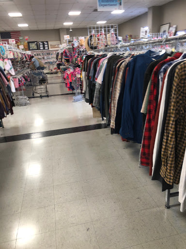 Thrift Store «Superior Thrift Store», reviews and photos, 1135 N Wilson Way, Stockton, CA 95205, USA