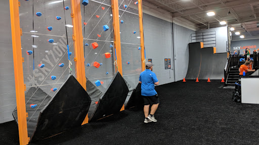 Amusement Center «Sky Zone Trampoline Park», reviews and photos, 13310 Industrial Park Blvd #160, Plymouth, MN 55441, USA