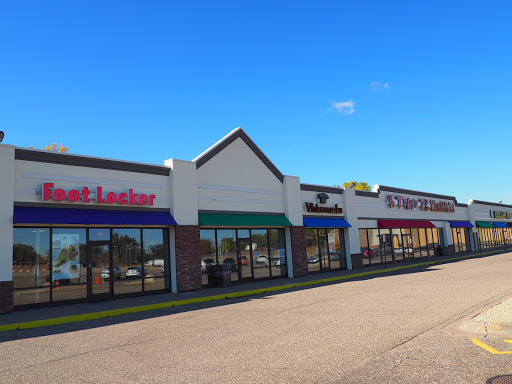 Shopping Mall «Signal Hills Shopping Center», reviews and photos, 1225 S Robert St, West St Paul, MN 55118, USA