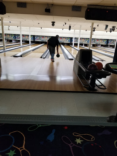 Bowling Alley «Fairview Lanes», reviews and photos, 21847 Lorain Rd, Cleveland, OH 44126, USA