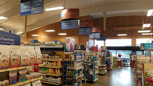 Pet Supply Store «PetSmart», reviews and photos, 8204 Leesburg Pike, Vienna, VA 22182, USA