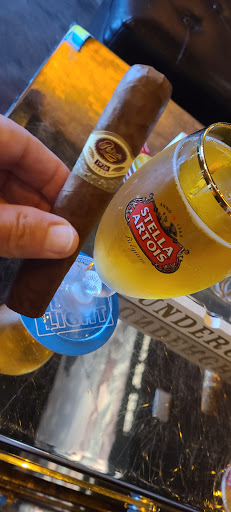 Bar «Admiral Cigar Club», reviews and photos, 4940 New Broad St, Orlando, FL 32814, USA