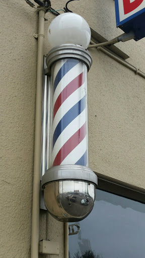 Barber Shop «Roseway Barber Shop», reviews and photos, 7220 NE Sandy Blvd, Portland, OR 97213, USA