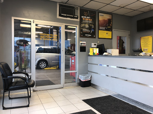 Auto Repair Shop «Tuffy Auto Service Center», reviews and photos, 9401 Fields Ertel Rd, Cincinnati, OH 45249, USA