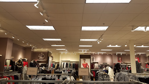 Shopping Mall «Carolina Premium Outlets», reviews and photos, 1025 Outlet Center Dr, Smithfield, NC 27577, USA