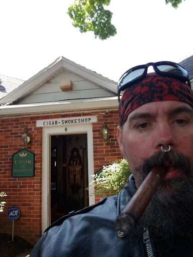 Gift Shop «Easton Cigar & Smoke Shop», reviews and photos, 6 Glenwood Ave # 1, Easton, MD 21601, USA