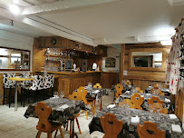 Atmosphère du Le Bouchon Savoyard Restaurant à Beaufort - n°3