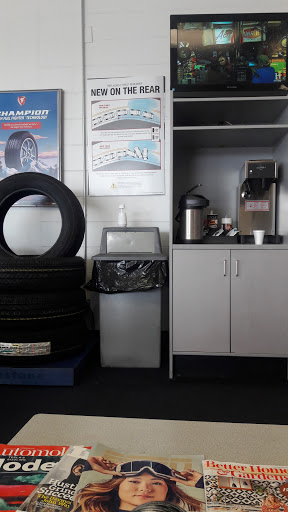 Tire Shop «Firestone Complete Auto Care», reviews and photos, 7700 49th St N, Pinellas Park, FL 33781, USA