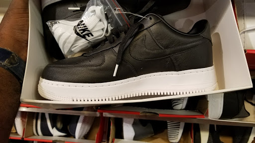 Outlet Mall «Outlets At Conroe», reviews and photos, 1111 League Line Rd, Conroe, TX 77303, USA