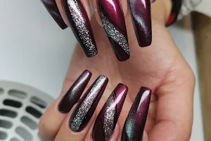Raissa Beauty & Nails image