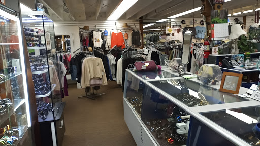 Outdoor Sports Store «Redding Sports Ltd», reviews and photos, 950 Hilltop Dr, Redding, CA 96003, USA