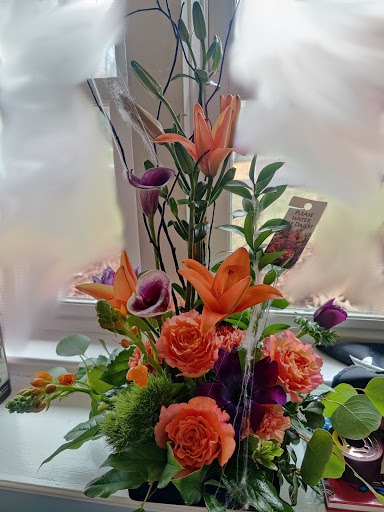 Florist «Fortin Gage Flowers & Gifts», reviews and photos, 86 W Pearl St, Nashua, NH 03060, USA