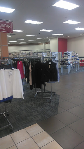 Clothing Store «Burlington Coat Factory», reviews and photos, 285 N Moorpark Rd, Thousand Oaks, CA 91360, USA