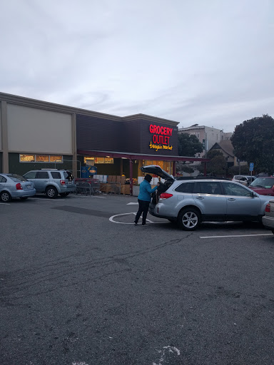 Grocery Store «Grocery Outlet Bargain Market», reviews and photos, 6333 Geary St, San Francisco, CA 94121, USA