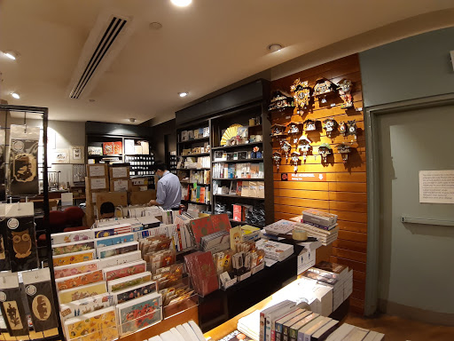 Bookshops open on Sundays in Kualalumpur