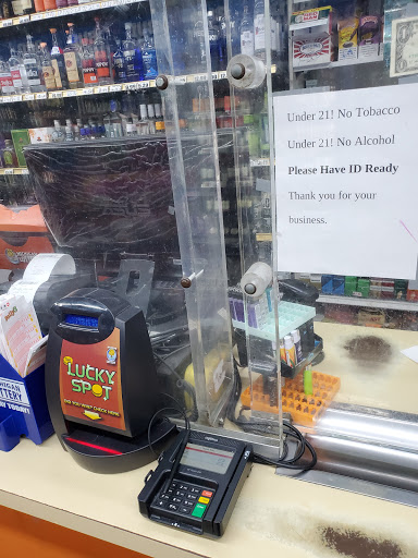 Liquor Store «Pasadena Liquor Store», reviews and photos, 13821 Woodward Ave, Highland Park, MI 48203, USA