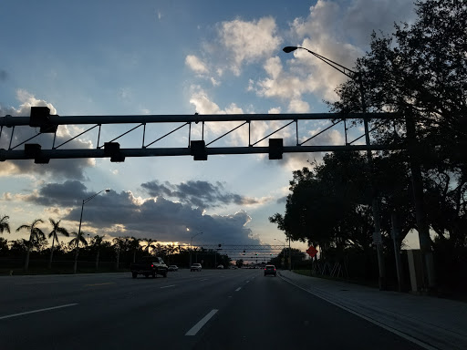 Department Store «Walmart Supercenter», reviews and photos, 19501 NW 27th Ave, Miami Gardens, FL 33056, USA