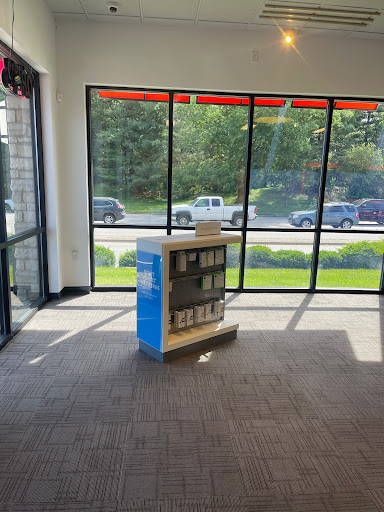 Cell Phone Store «AT&T Authorized Retailer - Hurstbourne Pkwy», reviews and photos, 1890 S Hurstbourne Pkwy Ste 1, Louisville, KY 40220, USA