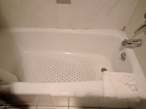 Hotel «Clarion Inn And Summit Center», reviews and photos, 852 N Gloster St, Tupelo, MS 38804, USA