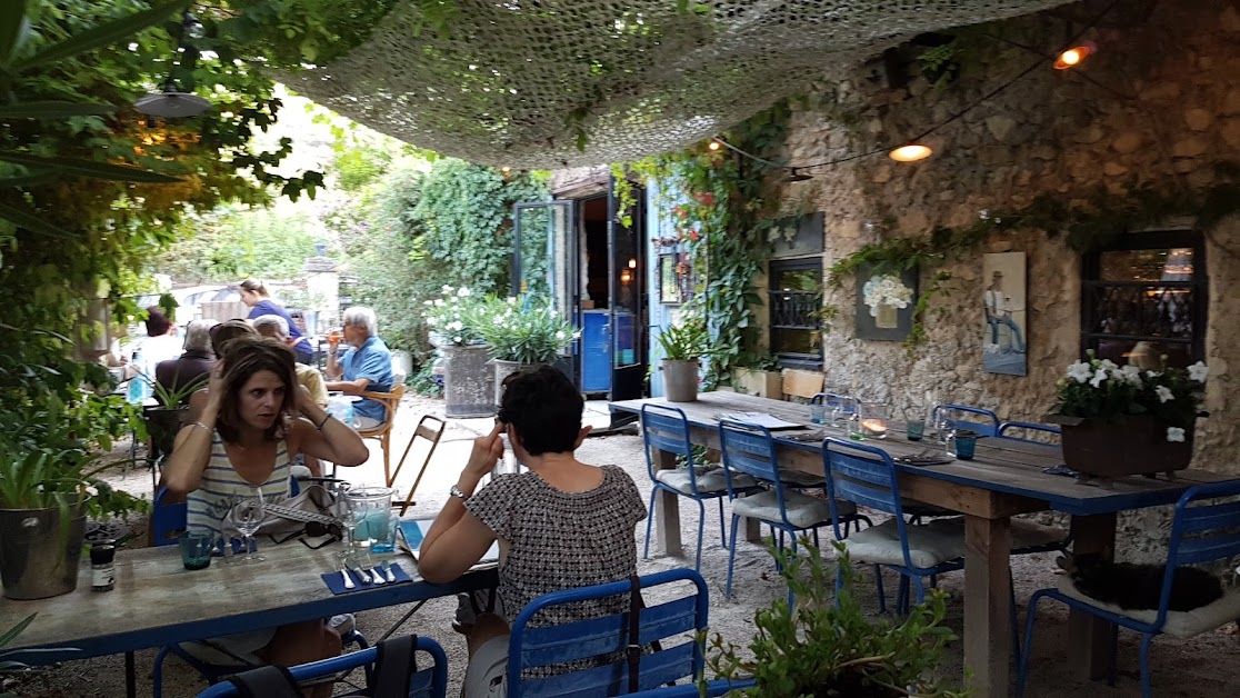 Restaurant & Gites La Fleur Bleue à Crestet (Vaucluse 84)
