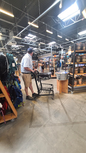 Camping Store «REI», reviews and photos, 9637 E County Line Rd, Englewood, CO 80112, USA