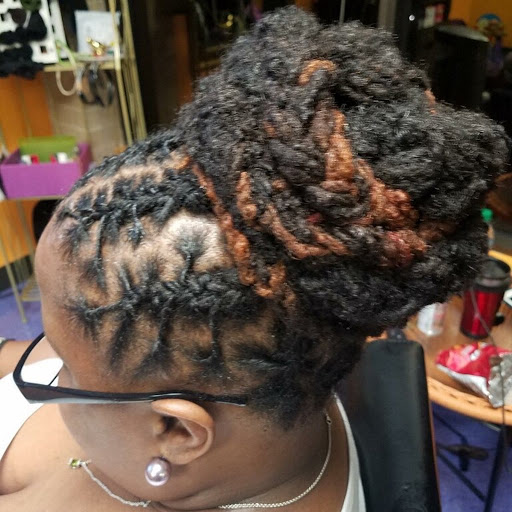 Beauty Salon «A Total U Salon*A Natural You», reviews and photos, 745 Bradfield Rd, Houston, TX 77060, USA