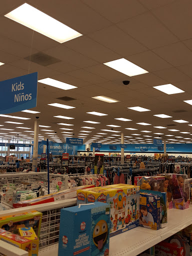 Clothing Store «Ross Dress for Less», reviews and photos, 3533 S 27th St, Milwaukee, WI 53221, USA