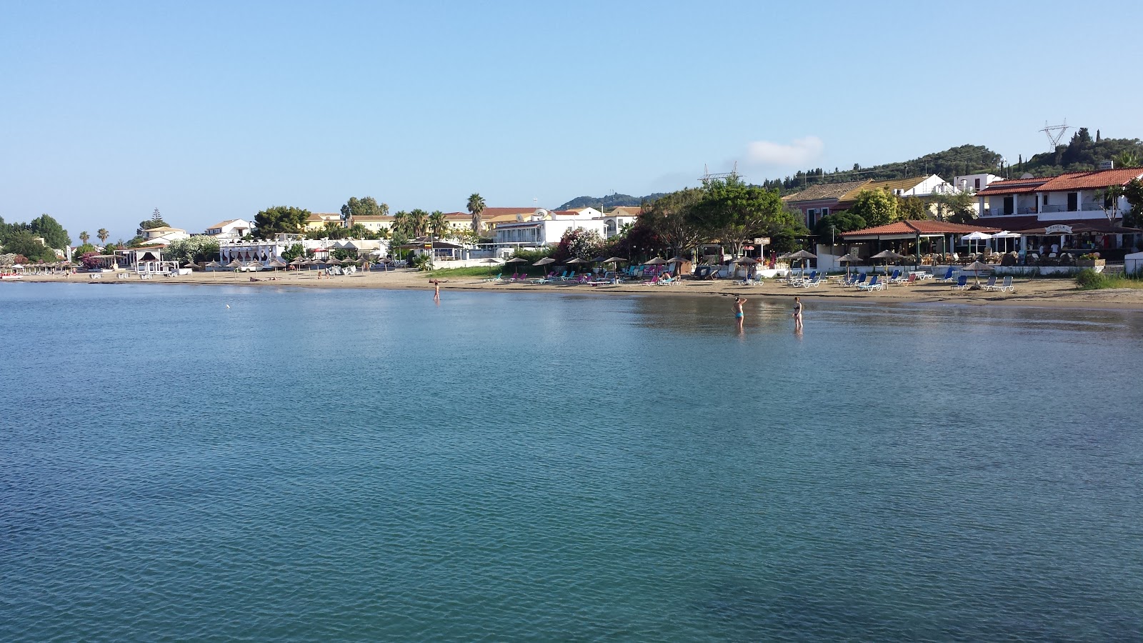 Kavos beach'in fotoğrafı ve yerleşim