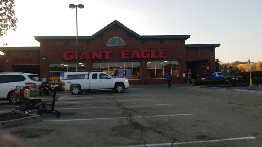Supermarket «Giant Eagle Supermarket», reviews and photos, 420 E Waterfront Dr, Homestead, PA 15120, USA