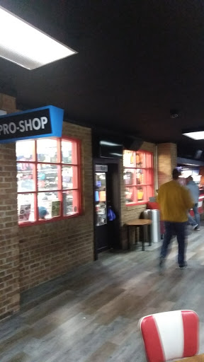 Bowling Alley «AMF Bowlero Lanes», reviews and photos, 11737 W Burleigh St, Wauwatosa, WI 53222, USA