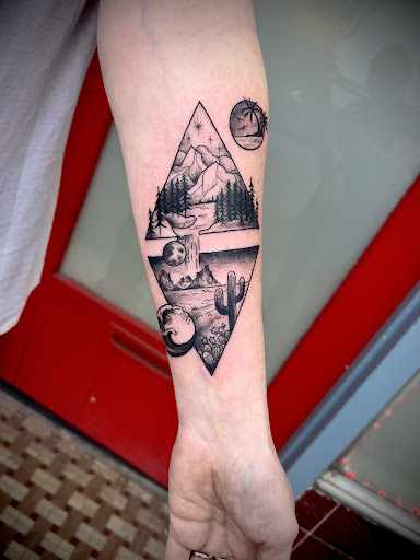 Explore crab tattoo ideas, creative tattoo ideas in Castle Rock, available at Hidden Thorn Tattoo Studio