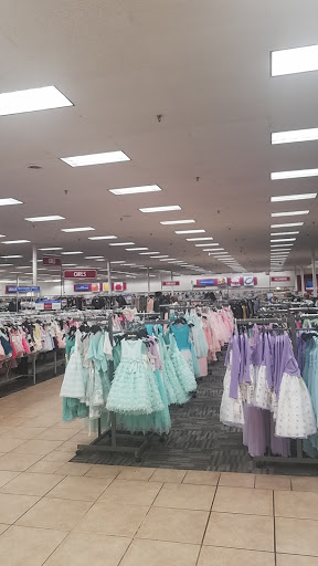 Clothing Store «Burlington Coat Factory», reviews and photos, 705 Granite St, Braintree, MA 02184, USA