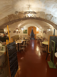 Atmosphère du Restaurant français Saveurs du Sud à Anduze - n°2